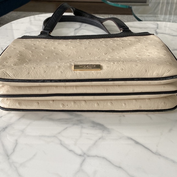 Kate Spade Purse - Picture 3 of 9